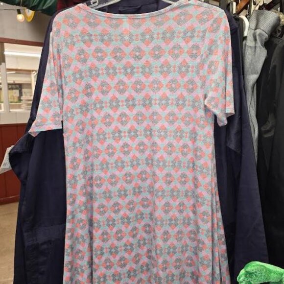 LULAROE NWT Colorful Geometric Short Sleeve Perfect T Size XXS - Picture 5 of 5